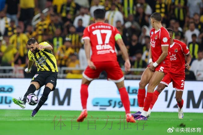 本泽马完成30次西甲单场传射 21世纪只比C罗少